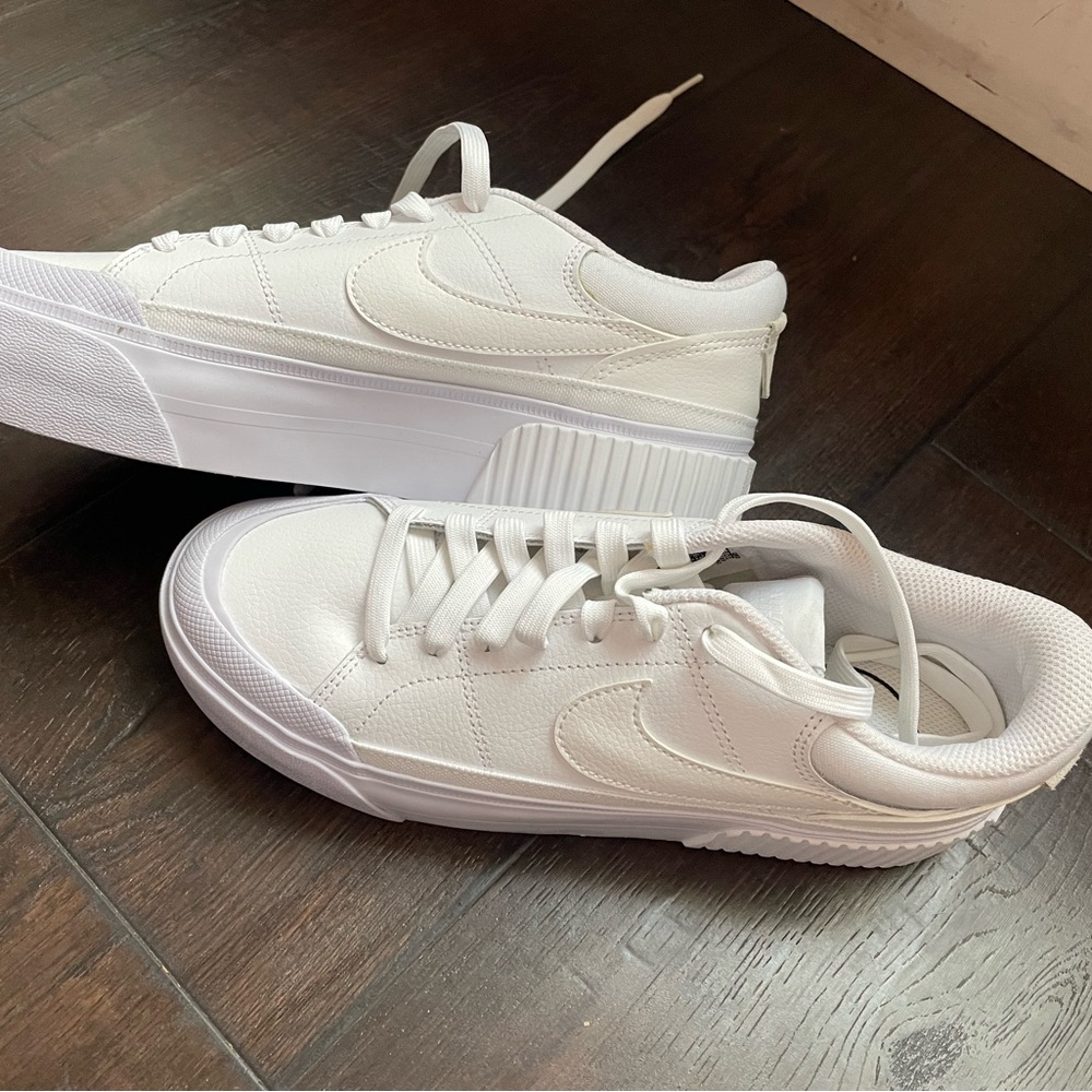 Nike Court Legacy Lift